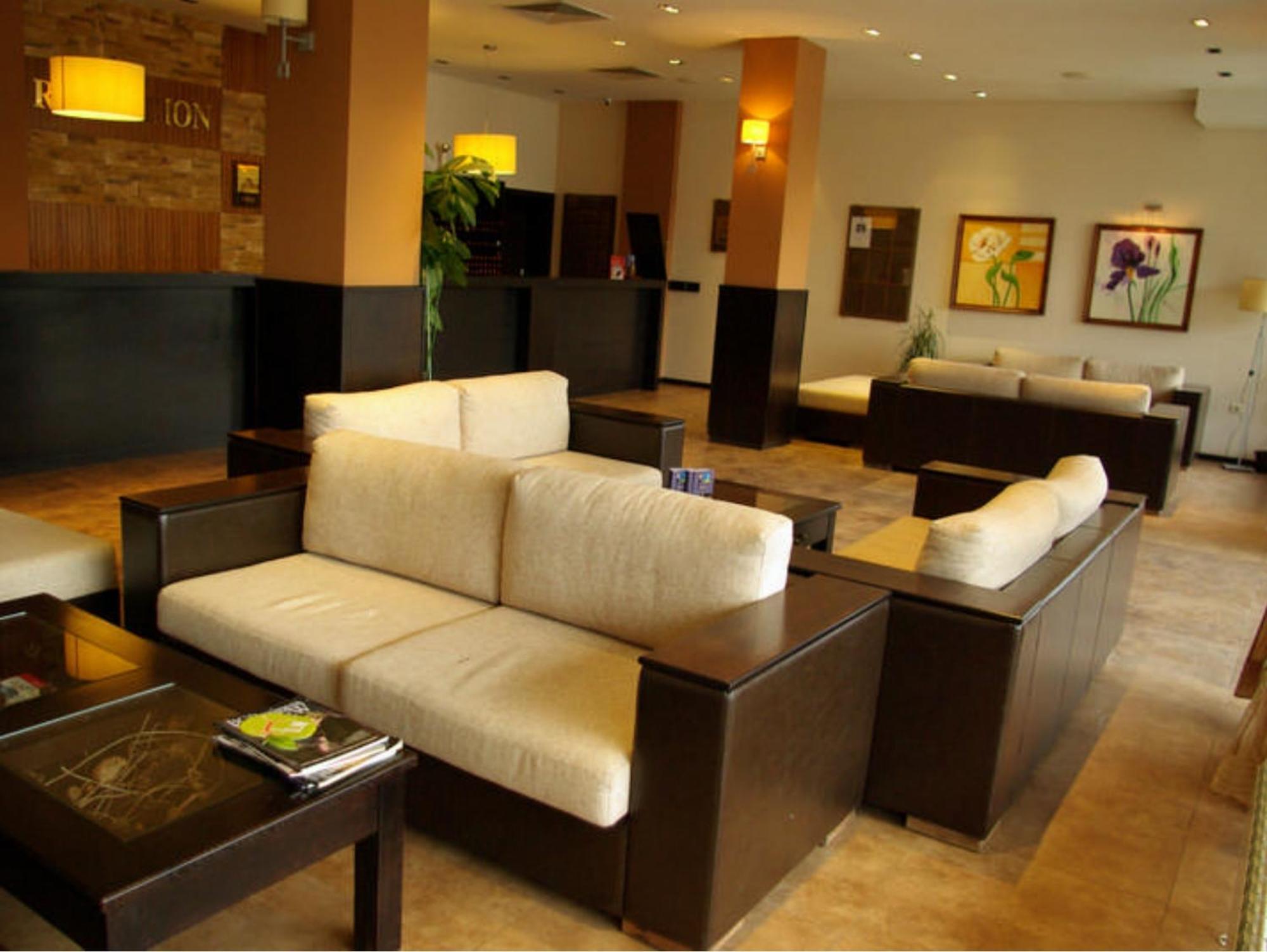 Bansko Ski Apartments In Bansko Royal Towers Eksteriør billede